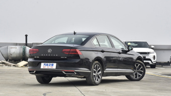 VW Magotan Leading 330TSI DSG